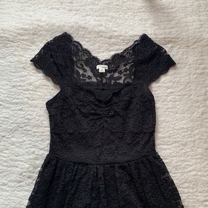 GARAGE black lace sweet heart neck lined dress